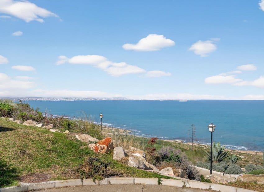 3 soveværelse Byhus til salg i Gran Alacant med swimmingpool - € 366.000 (Ref: 9889181)