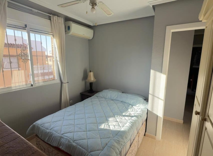3 sypialnia Willa na sprzedaż w Dona Pepa z basenem - 315 000 € (Ref: 9889182)