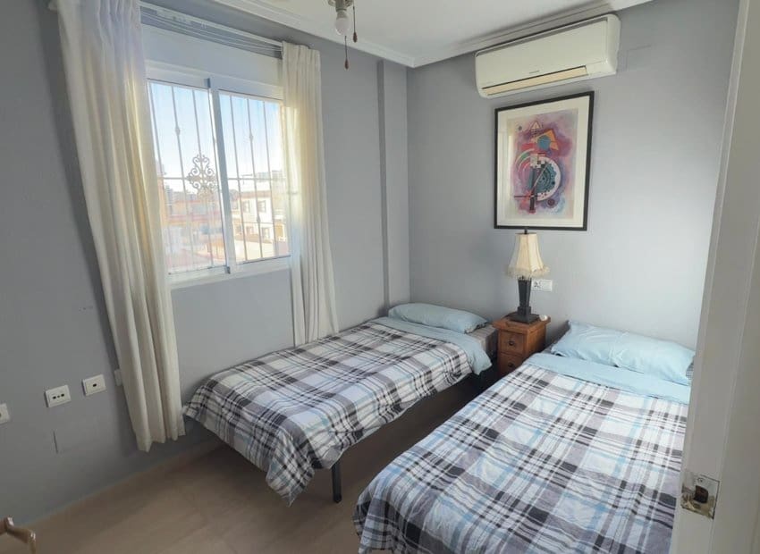 3 sypialnia Willa na sprzedaż w Dona Pepa z basenem - 315 000 € (Ref: 9889182)