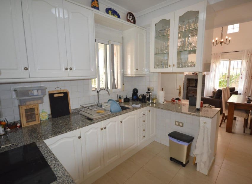 3 bedroom Villa for sale in Los Montesinos with pool - € 279,000 (Ref: 9889183)