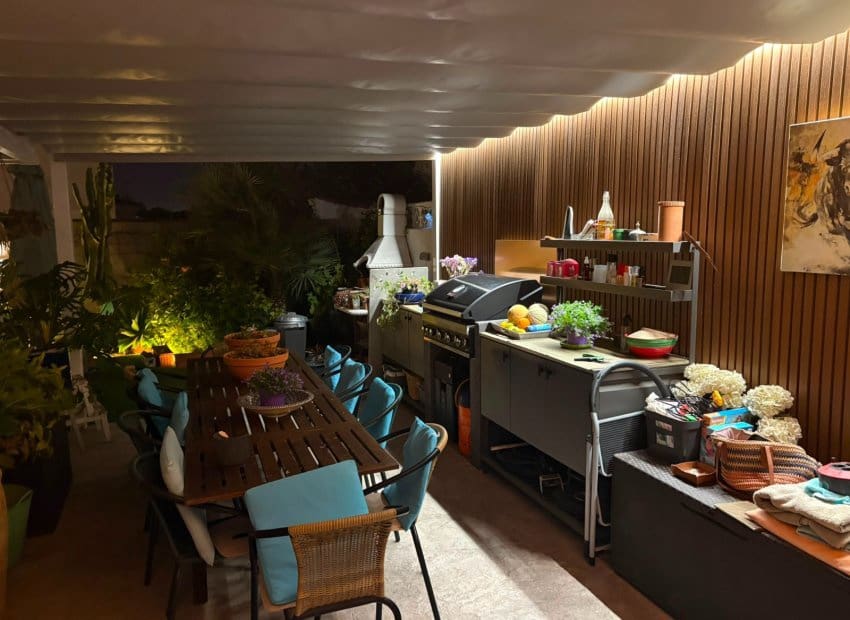 2 Zimmer Villa zu verkaufen in Torrevieja mit Pool - 465.000 € (Ref: 9889184)