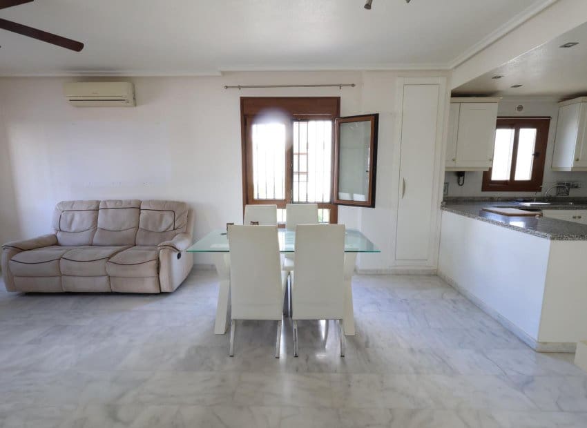 2 bedroom Apartment for sale in Orihuela Costa with pool - € 195,000 (Ref: 9889186)