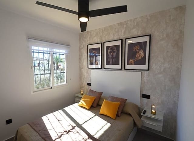1 slaapkamer Appartement te koop in San Miguel de Salinas met zwembad - € 118.500 (Ref: 9891073)