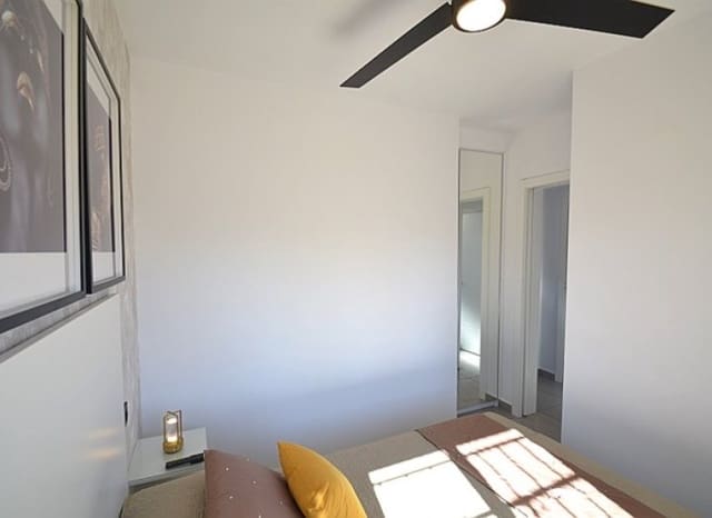 1 slaapkamer Appartement te koop in San Miguel de Salinas met zwembad - € 118.500 (Ref: 9891073)