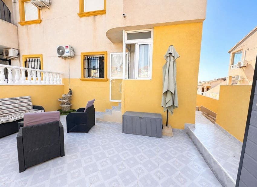2 bedroom Apartment for sale in Cabo Roig with pool - € 164,995 (Ref: 9891074)
