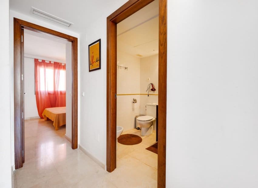 2 sypialnia Apartament na sprzedaż w Punta Prima z basenem - 239 969 € (Ref: 9891075)