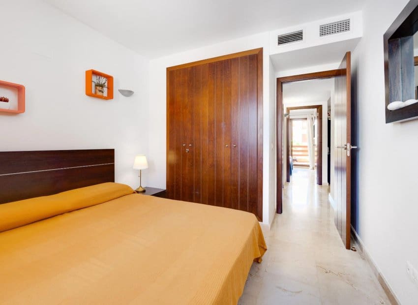 2 sypialnia Apartament na sprzedaż w Punta Prima z basenem - 239 969 € (Ref: 9891075)