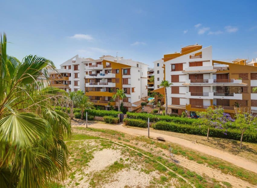2 sypialnia Apartament na sprzedaż w Punta Prima z basenem - 239 969 € (Ref: 9891075)