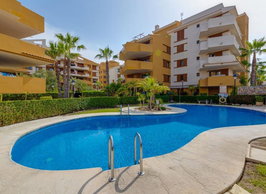 2 sypialnia Apartament na sprzedaż w Punta Prima z basenem - 239 969 € (Ref: 9891075)