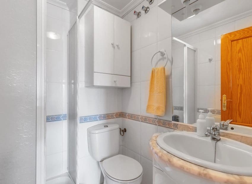 3 soveværelse Lejlighed til salg i Torrevieja - € 184.900 (Ref: 9891076)