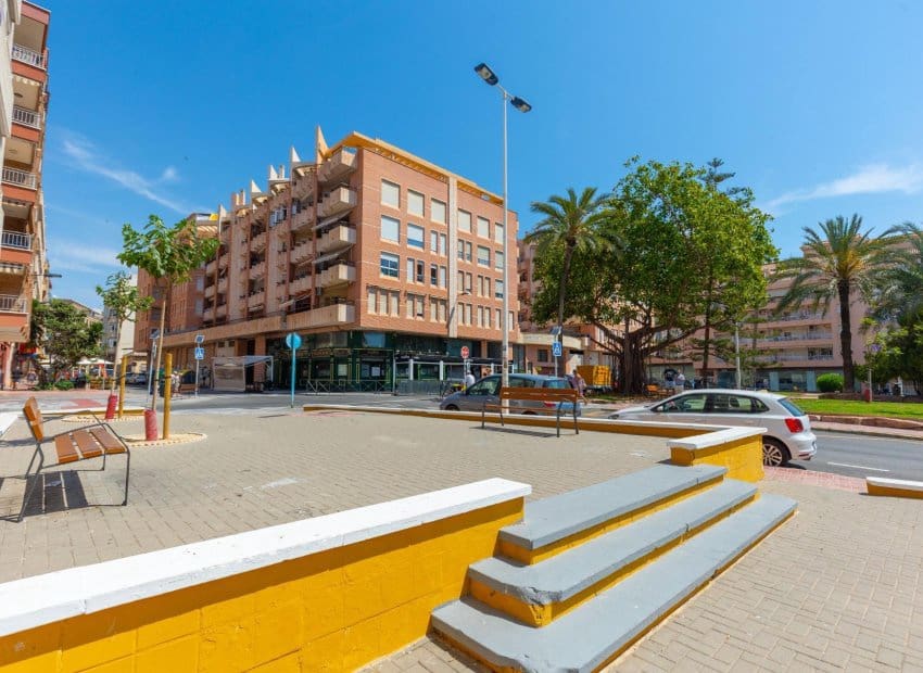 3 soveværelse Lejlighed til salg i Torrevieja - € 184.900 (Ref: 9891076)