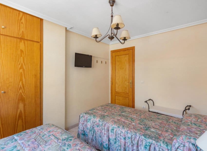 3 soveværelse Lejlighed til salg i Torrevieja - € 184.900 (Ref: 9891076)