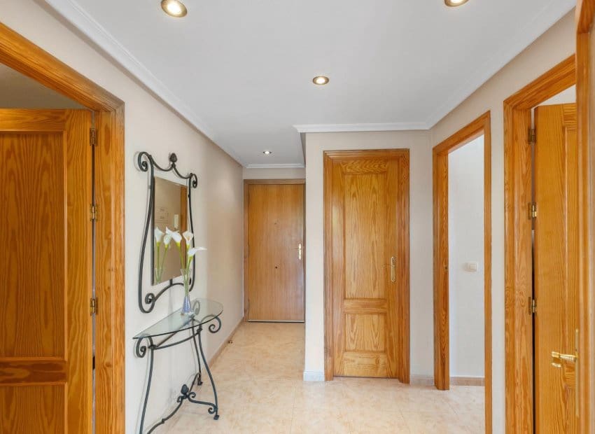 3 soveværelse Lejlighed til salg i Torrevieja - € 184.900 (Ref: 9891076)