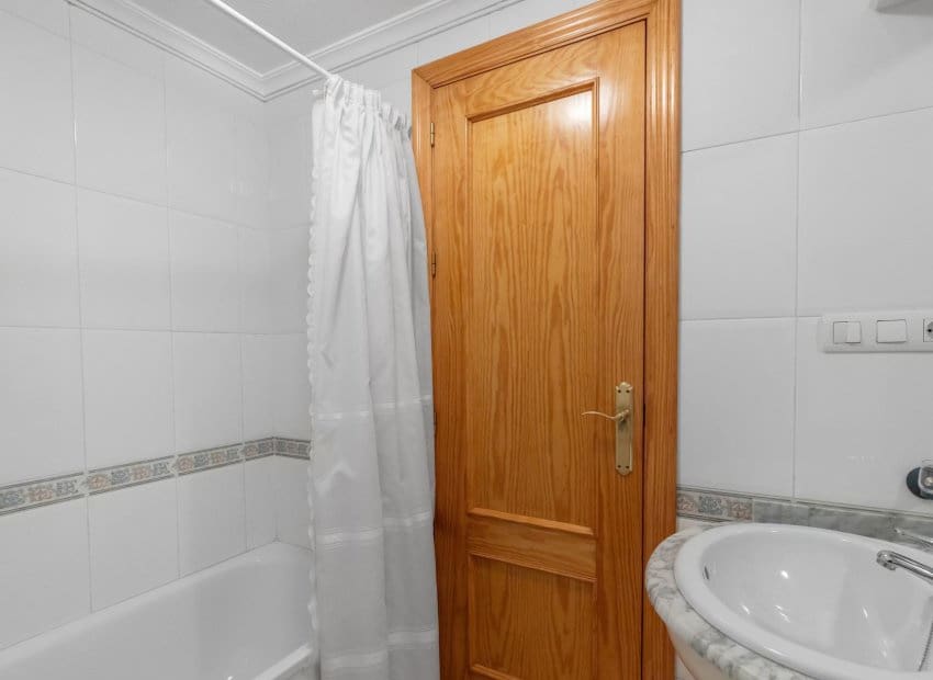 3 soveværelse Lejlighed til salg i Torrevieja - € 184.900 (Ref: 9891076)