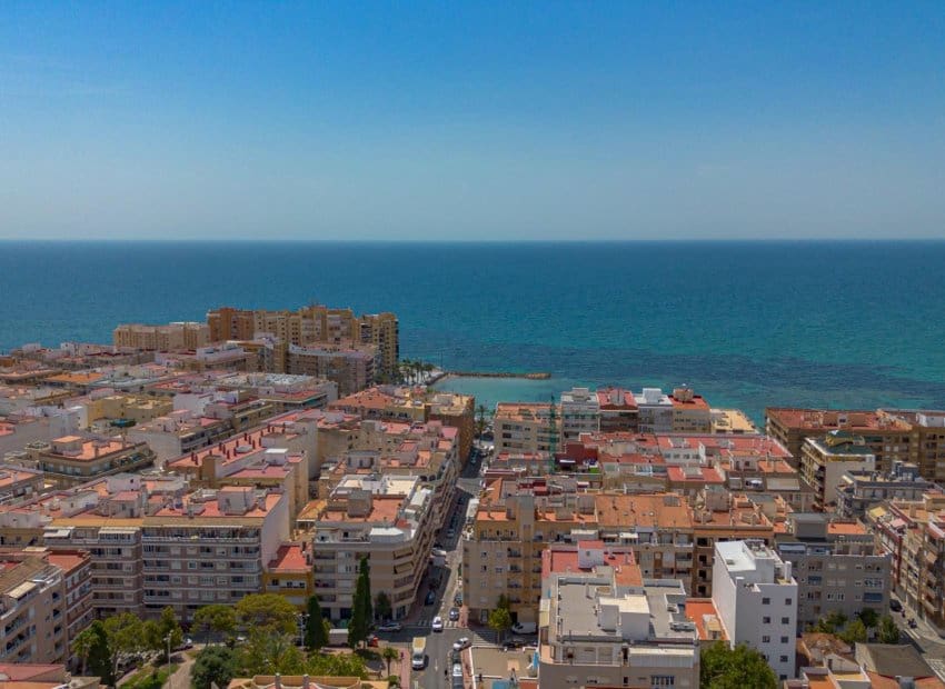 3 soveværelse Lejlighed til salg i Torrevieja - € 184.900 (Ref: 9891076)