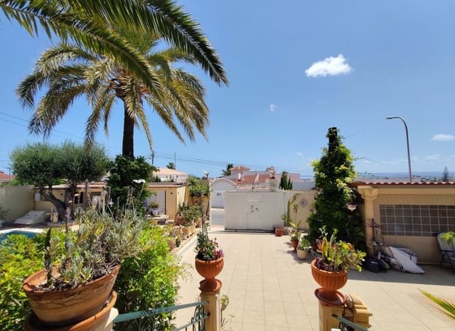 3 soveværelse Villa til salg i Ciudad Quesada, Rojales med swimmingpool - € 550.000 (Ref: 9897427)