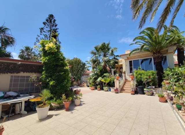 3 soveværelse Villa til salg i Ciudad Quesada, Rojales med swimmingpool - € 550.000 (Ref: 9897427)
