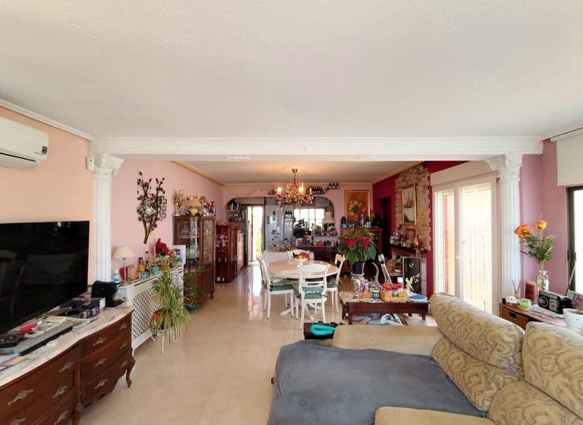 3 soveværelse Villa til salg i Ciudad Quesada med swimmingpool - € 550.000 (Ref: 9897427)