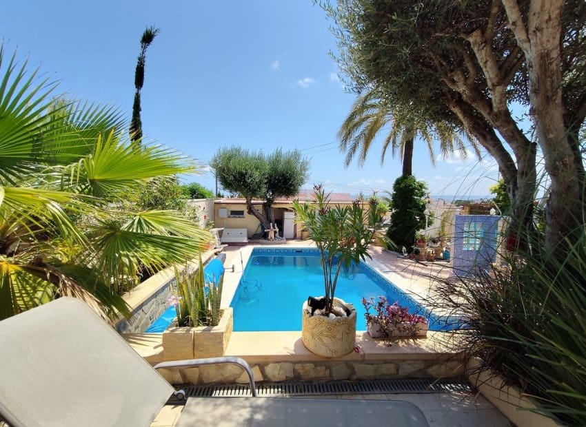 3 soveværelse Villa til salg i Ciudad Quesada med swimmingpool - € 550.000 (Ref: 9897427)