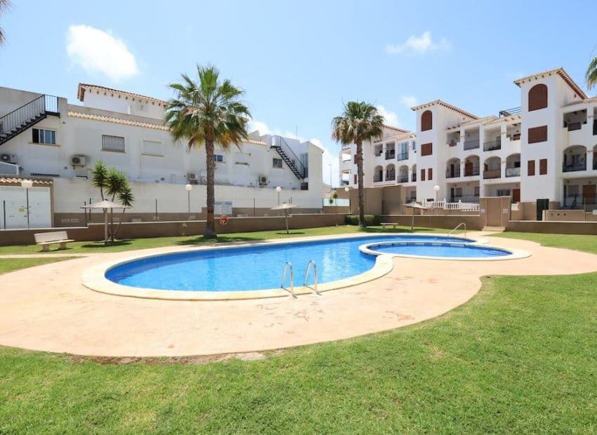 2 quarto Apartamento para venda em Orihuela Costa com piscina - 214 000 € (Ref: 9897430)