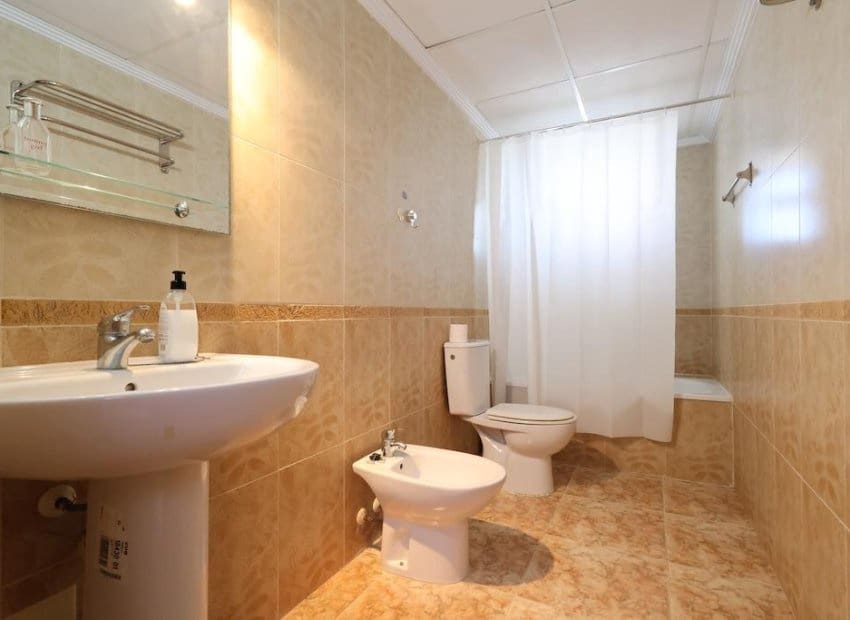 2 quarto Apartamento para venda em Orihuela Costa com piscina - 214 000 € (Ref: 9897430)
