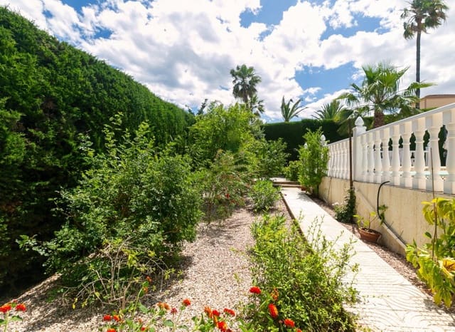 3 bedroom Villa for sale in Los Balcones with pool - € 425,000 (Ref: 9897431)