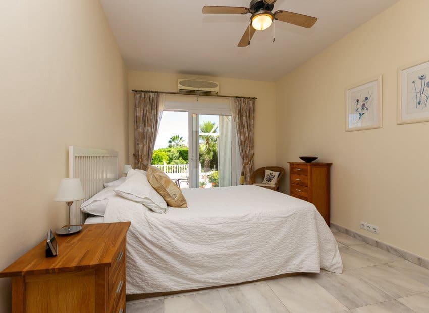 3 slaapkamer Villa te koop in Los Balcones met zwembad - € 425.000 (Ref: 9897431)
