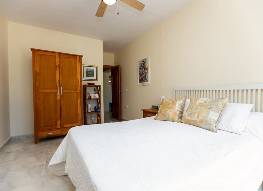3 slaapkamer Villa te koop in Los Balcones met zwembad - € 425.000 (Ref: 9897431)