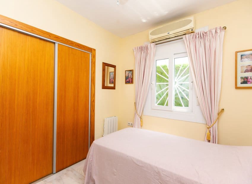 3 slaapkamer Villa te koop in Los Balcones met zwembad - € 425.000 (Ref: 9897431)