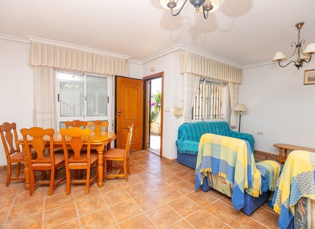 2 quarto Casa em Banda para venda em La Zenia, Orihuela com piscina - 235 000 € (Ref: 9897432)