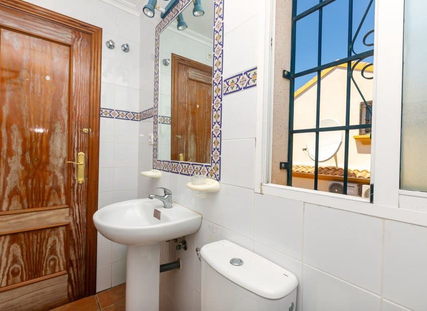 2 quarto Casa em Banda para venda em La Zenia com piscina - 235 000 € (Ref: 9897432)
