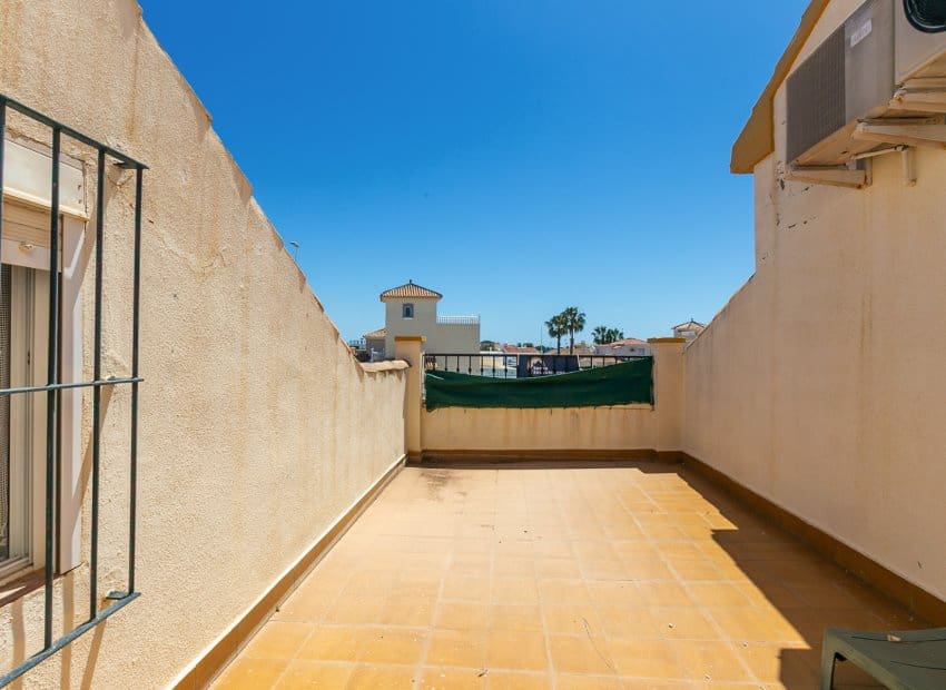 2 quarto Casa em Banda para venda em La Zenia com piscina - 235 000 € (Ref: 9897432)