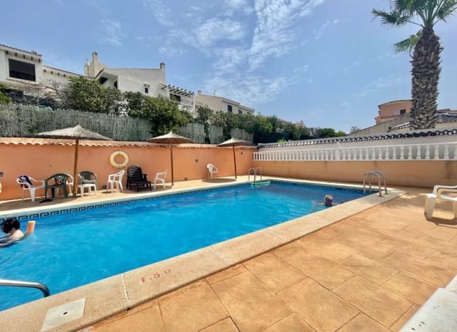 3 quarto Casa em Banda para venda em Playa Flamenca, Orihuela com piscina - 195 000 € (Ref: 9897433)