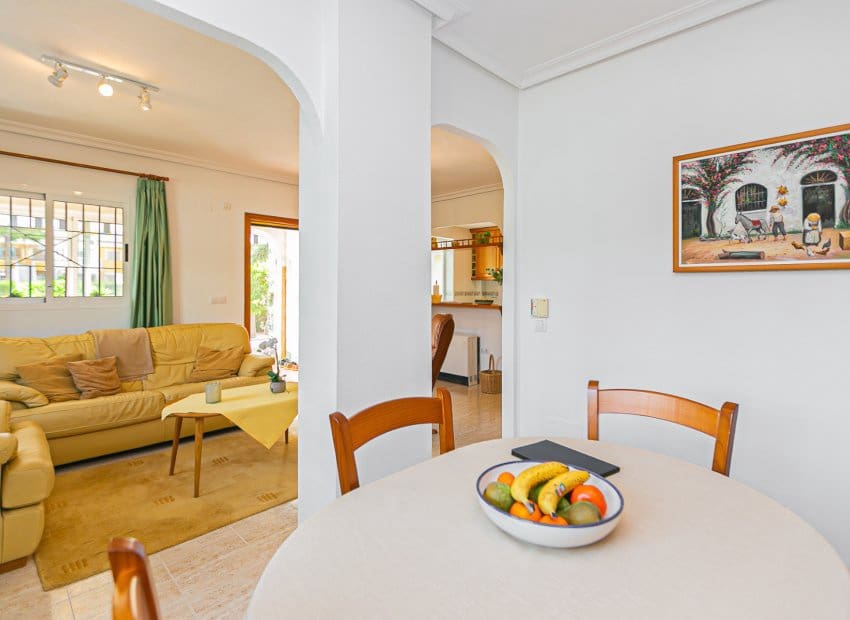 2 bedroom Townhouse for sale in Playa Flamenca with pool - € 270,000 (Ref: 9897434)