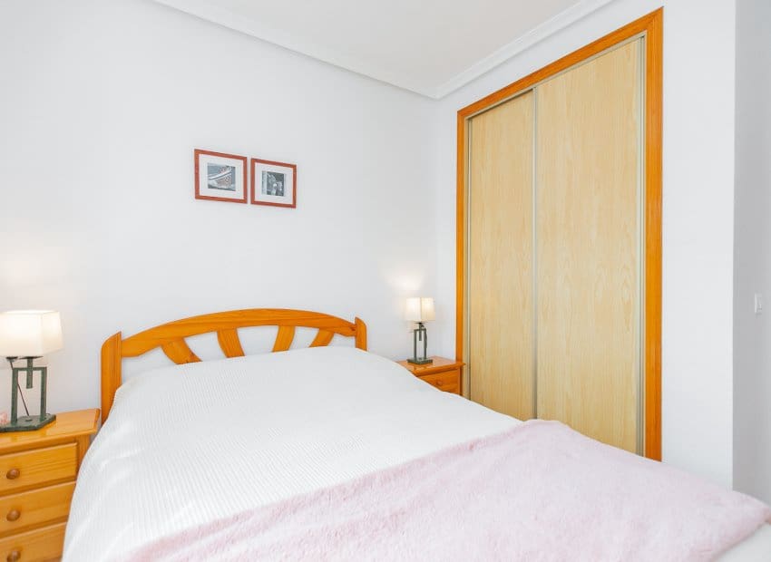2 bedroom Townhouse for sale in Playa Flamenca with pool - € 270,000 (Ref: 9897434)