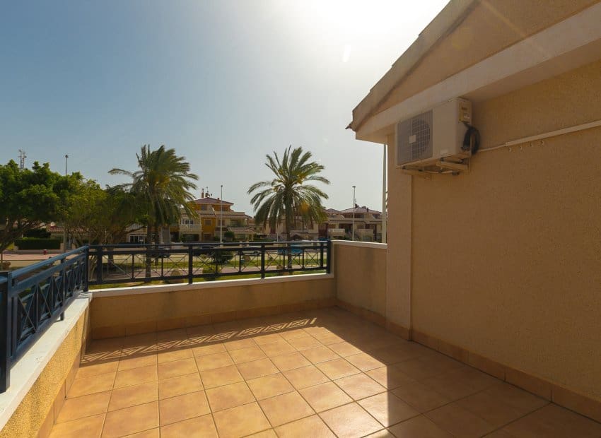 2 bedroom Townhouse for sale in Playa Flamenca with pool - € 270,000 (Ref: 9897434)