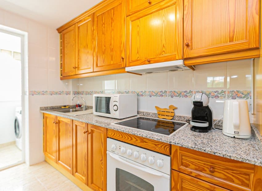 2 bedroom Townhouse for sale in Playa Flamenca with pool - € 270,000 (Ref: 9897434)