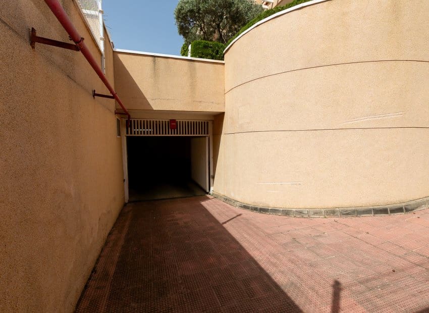 2 bedroom Townhouse for sale in Playa Flamenca with pool - € 270,000 (Ref: 9897434)