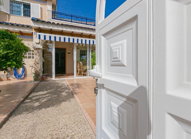 2 bedroom Townhouse for sale in Playa Flamenca, Orihuela with pool - € 270,000 (Ref: 9897434)