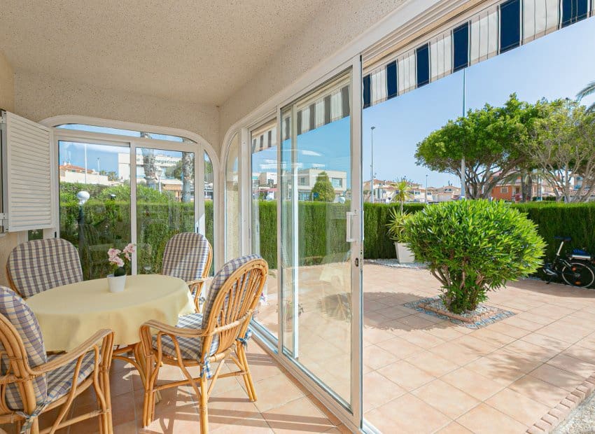2 bedroom Townhouse for sale in Playa Flamenca with pool - € 270,000 (Ref: 9897434)