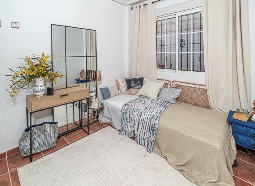 3 chambre Maison de Ville à vendre à Playa Flamenca avec piscine - 245 000 € (Ref: 9897436)