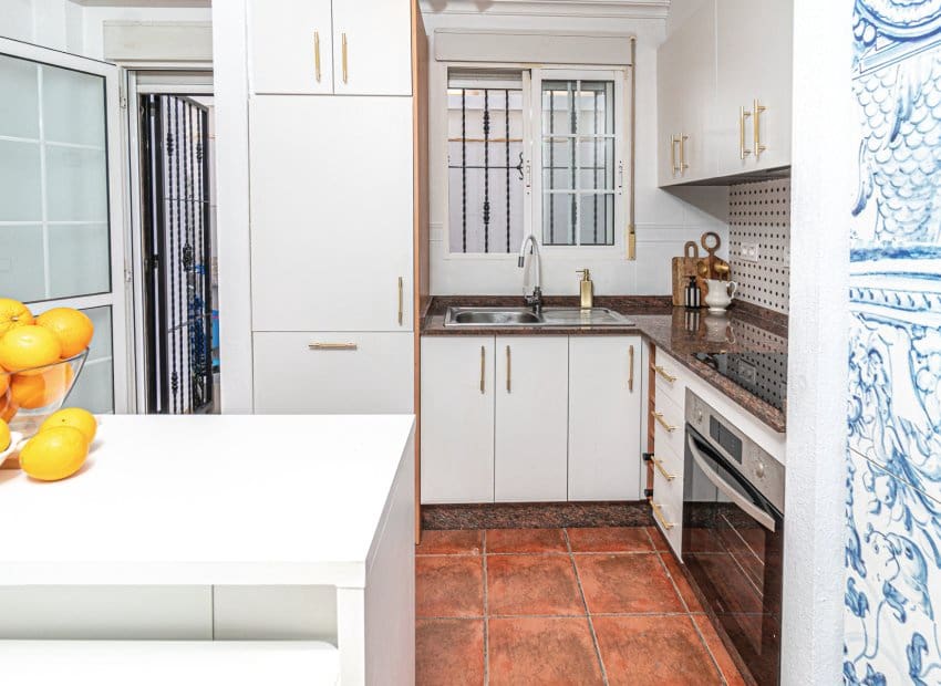 3 chambre Maison de Ville à vendre à Playa Flamenca avec piscine - 245 000 € (Ref: 9897436)
