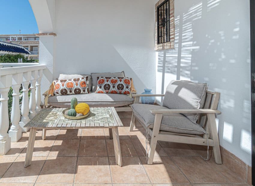 3 chambre Maison de Ville à vendre à Playa Flamenca avec piscine - 245 000 € (Ref: 9897436)