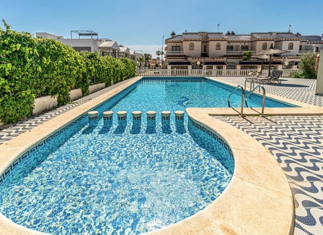 3 chambre Maison de Ville à vendre à Playa Flamenca, Orihuela avec piscine - 245 000 € (Ref: 9897436)