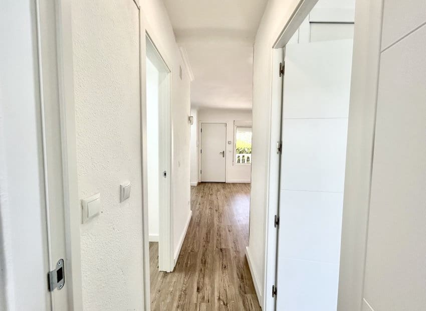 2 soveværelse Lejlighed til salg i Villamartin - € 199.000 (Ref: 9898414)