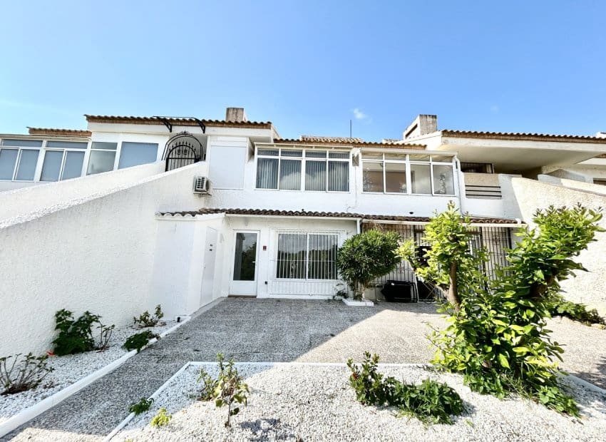2 soveværelse Lejlighed til salg i Villamartin - € 199.000 (Ref: 9898414)