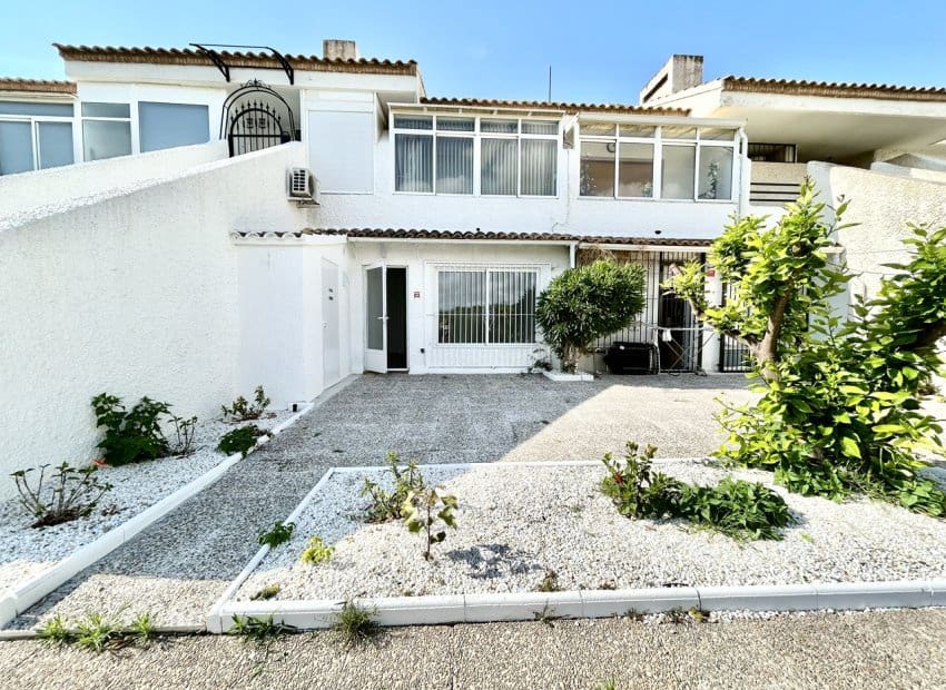 2 soveværelse Lejlighed til salg i Villamartin - € 199.000 (Ref: 9898414)