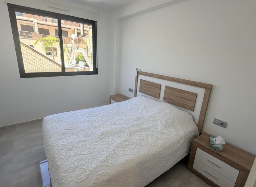 3 slaapkamer Appartement te koop in Orihuela Costa met zwembad - € 215.000 (Ref: 9898415)