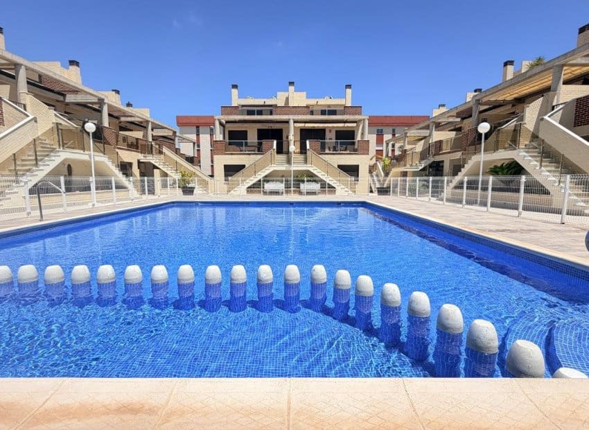 3 slaapkamer Appartement te koop in Orihuela Costa met zwembad - € 215.000 (Ref: 9898415)