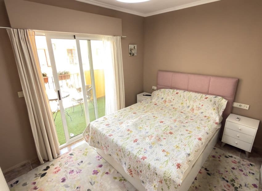 3 bedroom Townhouse for sale in La Zenia with pool - € 249,950 (Ref: 9898416)
